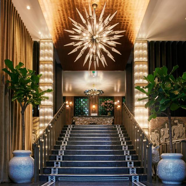 The One Alma Paris