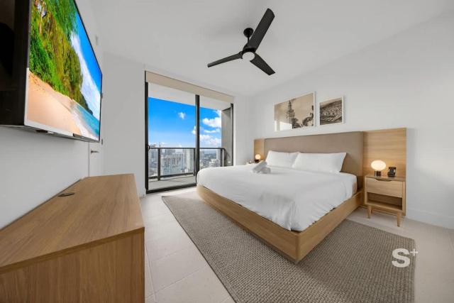 Luxe 1-BD Condo with Stunning Downtown Views