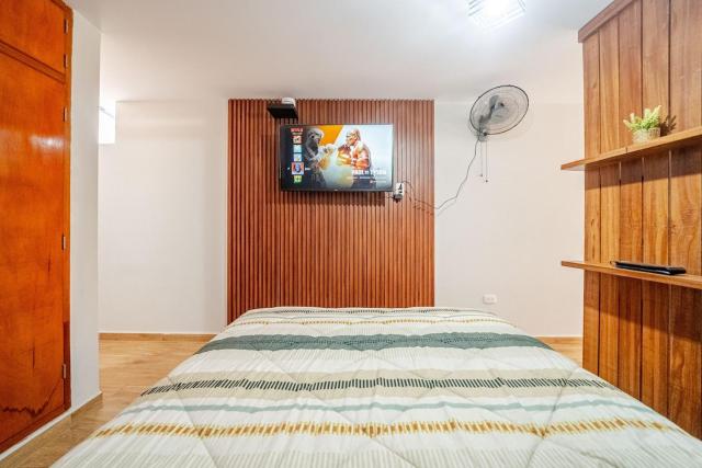 Acogedor Loft equipado con Sofá cama en Matellini
