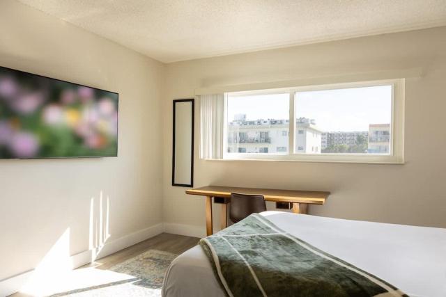 1BR with Kitchen Eastern Shores near Sunny Isles