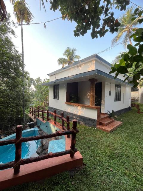 Dragster Pool Villa