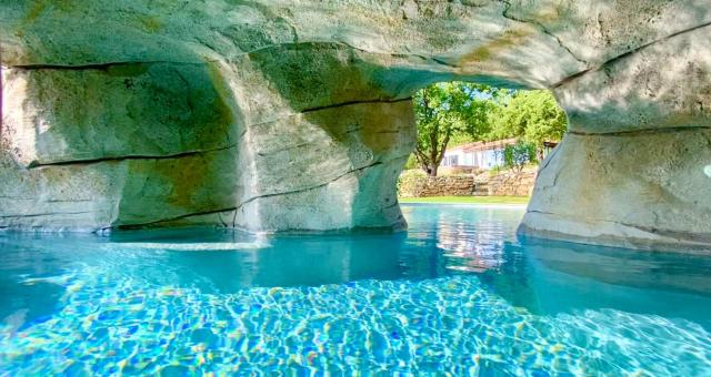 Wild Boar Mountain, Luxury Escape & Stunning Views!