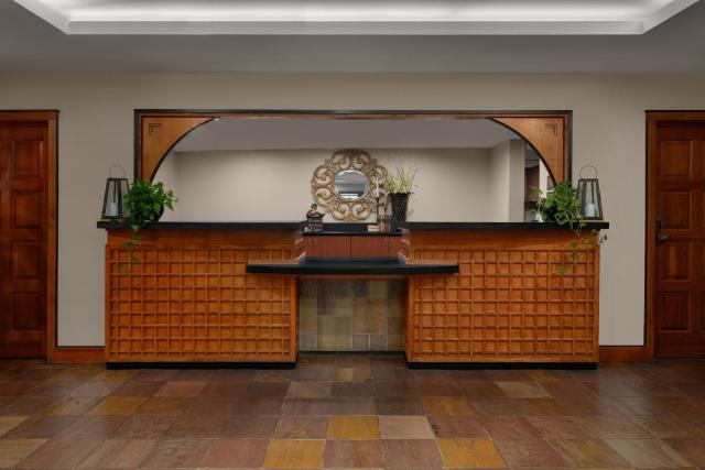 Larkspur Landing Extended Stay Suites Roseville
