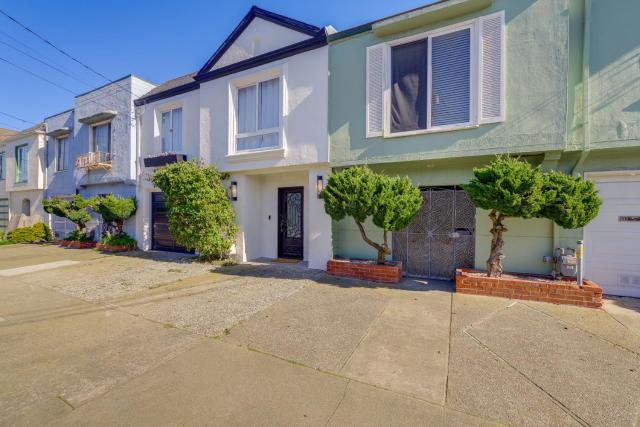 Walk to Ocean Beach: Modern Home w/ Fenced Yard