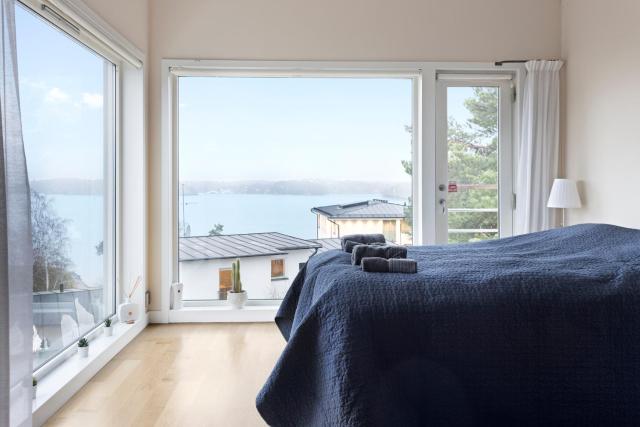Spectacular Villa - Pool, Sauna & Magical Lake View