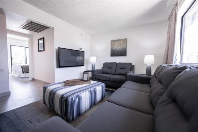Scottsdale Park Suites - 228