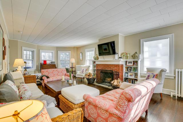 Historic Poughkeepsie Home Near Arlington & Vassar
