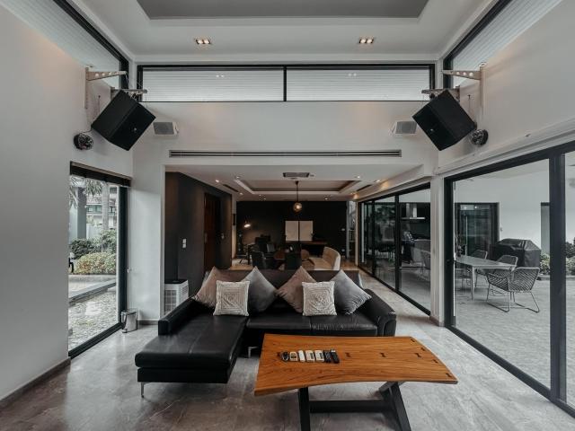 Tropical Haven Villa 4-Bedroom Private Pool Butler Choeng Thale Phuket