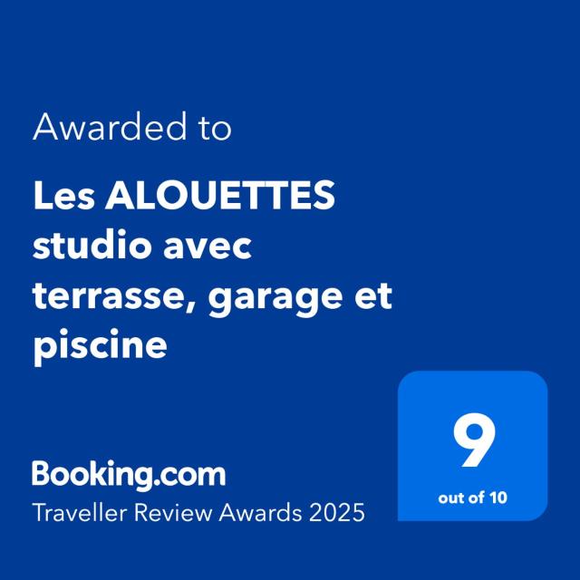 Les ALOUETTES studio avec terrasse, garage et piscine