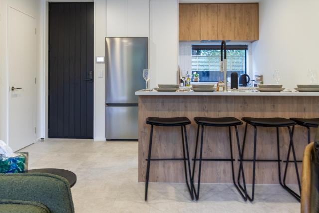 Perfect for Groups Stylish 4BR Devonport Stay