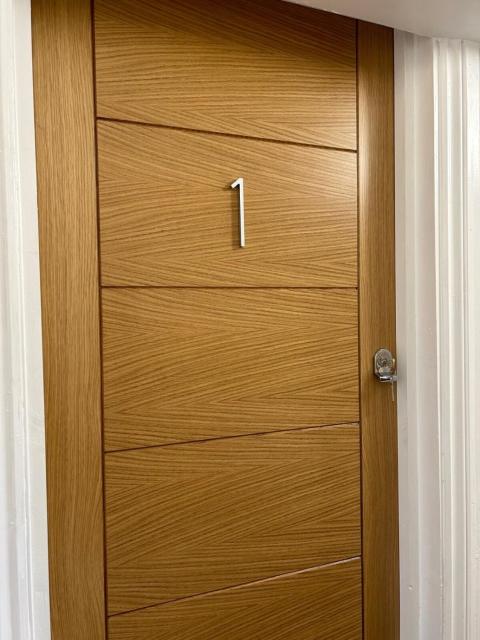 Stunning 2 Bedroom Apartment in Cheltenham!
