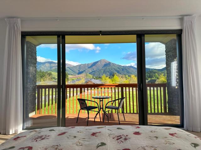 Mountain View Haven - Hanmer Springs Holiday Home
