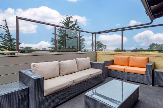 Best Western Carmel's Town House Lodge