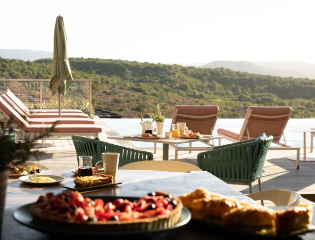 Hôtel Version Maquis Santa Manza