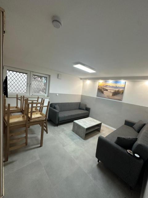 Charmante 2 Zimmer Souterrain