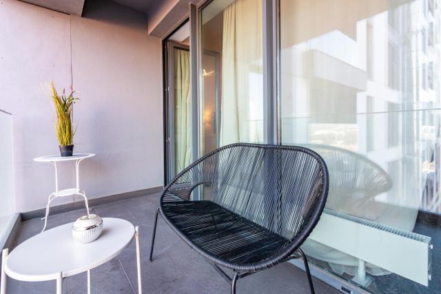 CozyStudio Cloud9 Promenada Subway