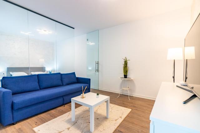 CozyStudio Cloud9 Promenada Subway