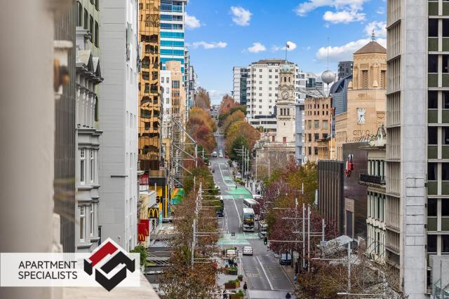 Arthur spacious 2 bedrooms wifi public parking closeby- 53 cook street