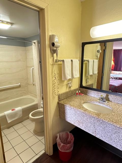 Econo Lodge Christiansburg-Blacksburg I-81