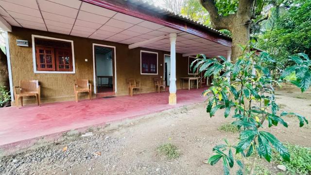 Sigiri Elephants Path Hostel