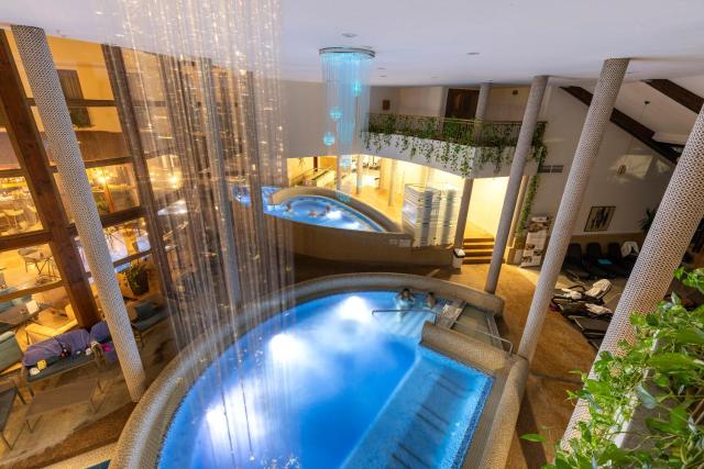 Colosseum Hotel