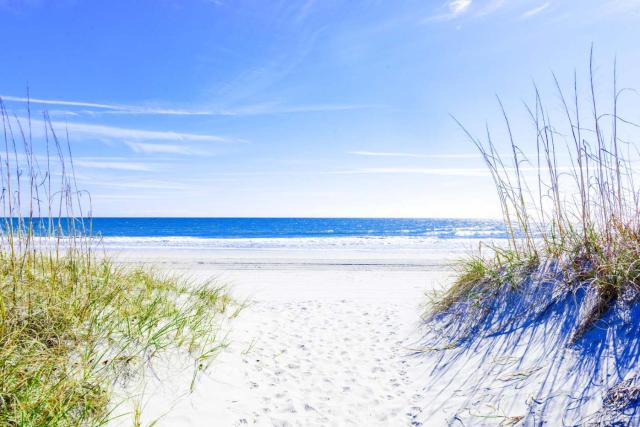 Rare View Premium Oceanfront 4 BR