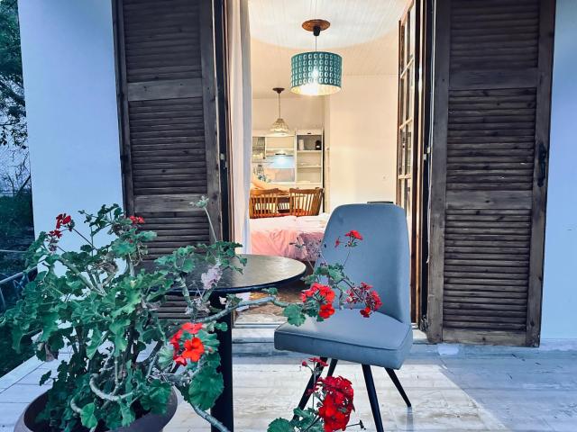 TRAVELLERS VILLA GADDAFI Agios Gordios