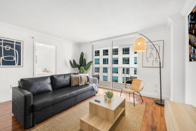 Relax & Feel The Good Vibes In Our Condo!
