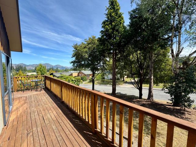 5 Alpine Avenue
