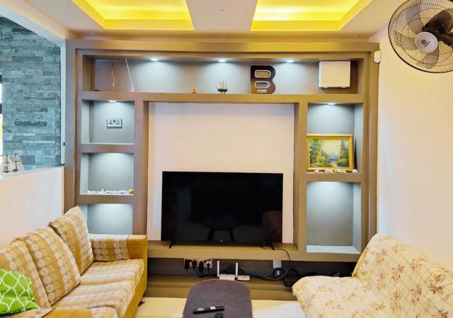 Modern luxury 4-Bedroom Villa with Private Pool, BBQ flic en flac