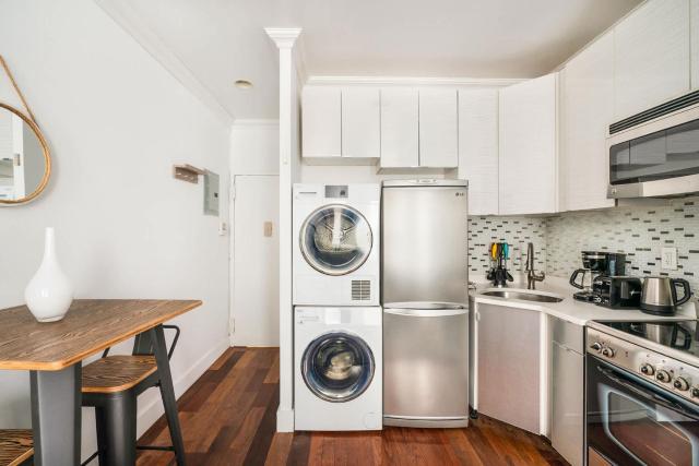 24-5 Furnished Studio W D Prime Gramercy