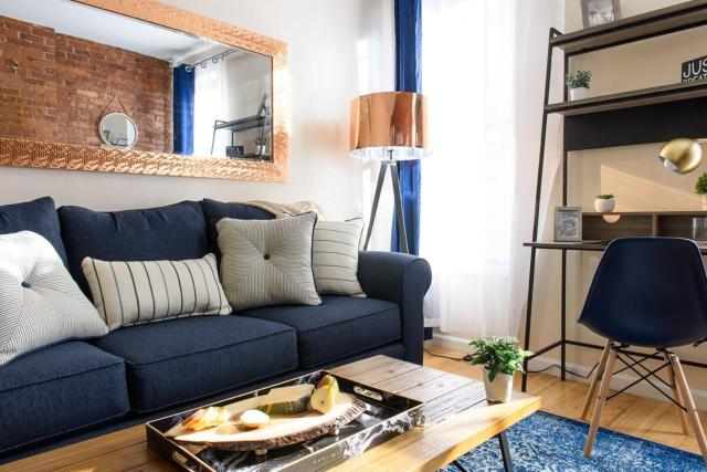 428-4R prime midtown large 2 BR Newly Furnished