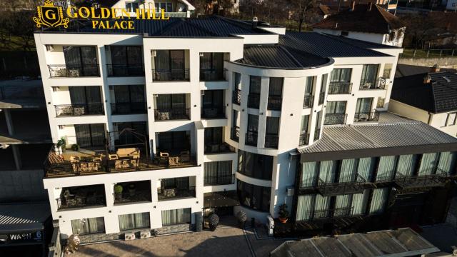 Golden Hill Palace