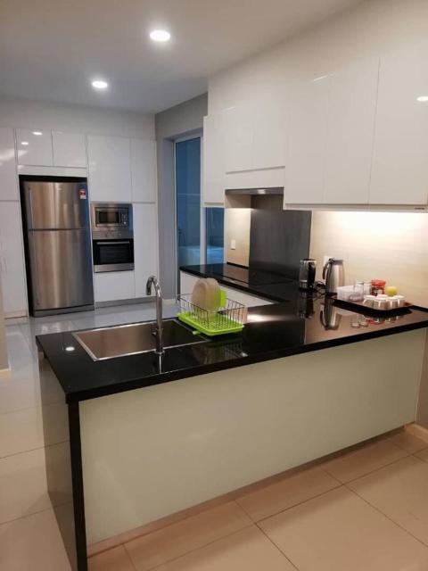 Cozy 3-bedroom Apartment with Swimming Pool