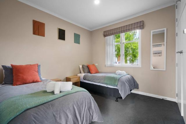 Charming 3 Bedroom Family Home Pet Friendly