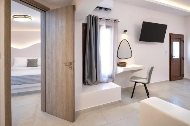 Santorinn Suites Fira