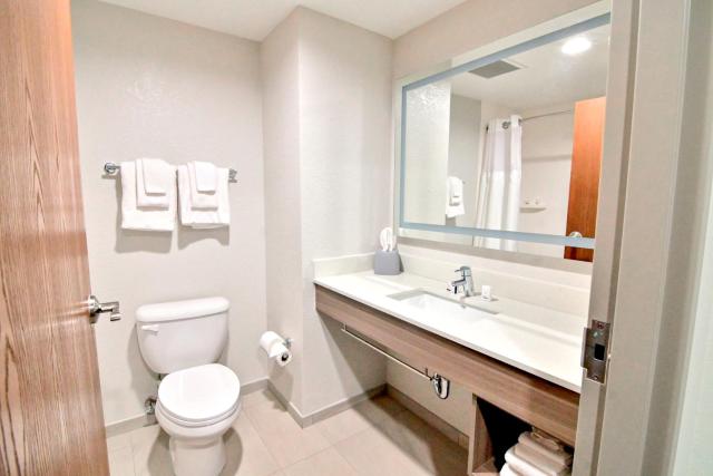 Holiday Inn Express & Suites Palm Coast - I-95