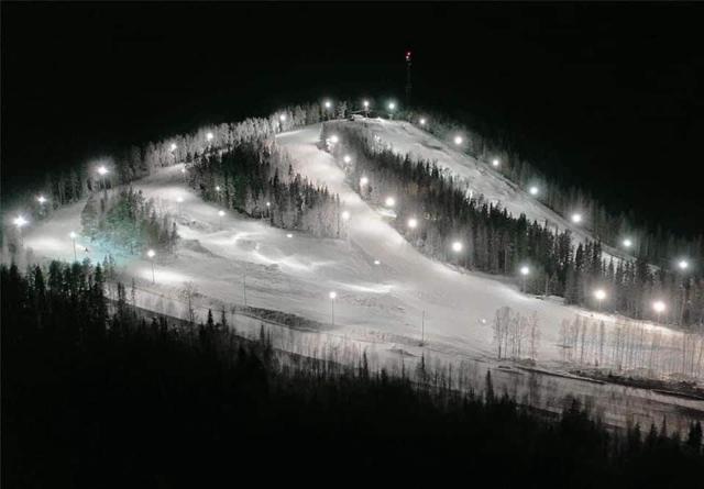 Nice ski in ski out cabin