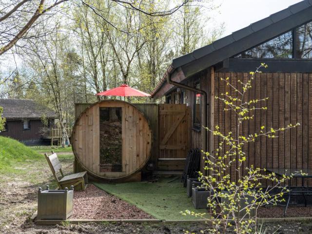 Cabin W Hot Tub, Sauna, King Beds, National Park