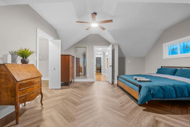 Spacious Cozy 3 Bed 2 Bath