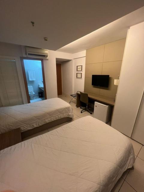 Quarto no Hilton Garden - Piscina - Academia - Ar-condicionado