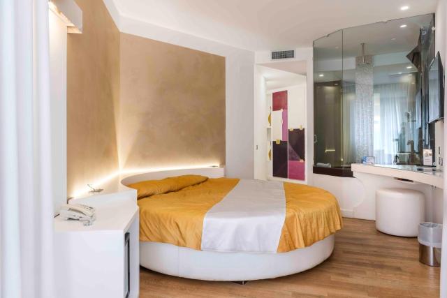 Hotel Exclusive