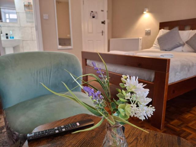 Inn By The Sea, PORTSMOUTH, Parking EV 22kW Available