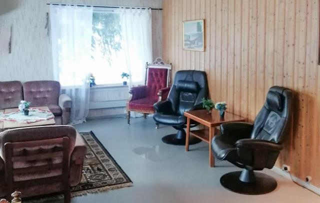 Beautiful Home In Namsos With Wifi