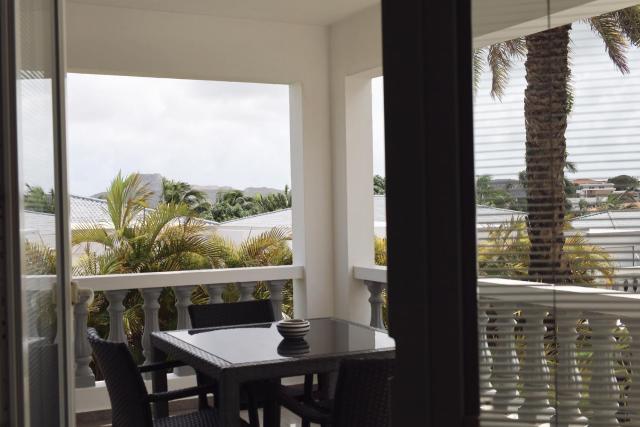 Palm Crest Curacao 150A