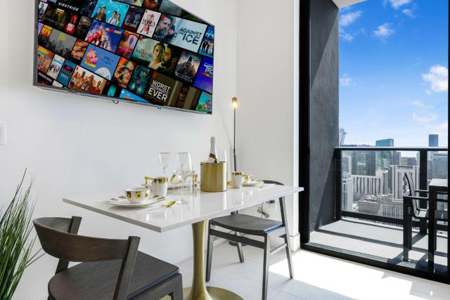 Exclusive Studio with City Views in Downtown Miami
