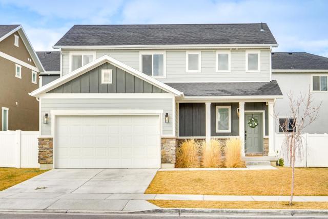 4 Mi to Zions Bank Stadium: Sleek Herriman Retreat