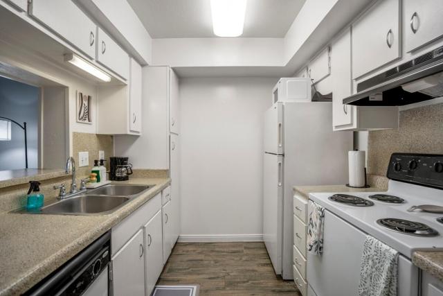 Towne Plaza Apartments 114 - 7 km from FIFA Fest