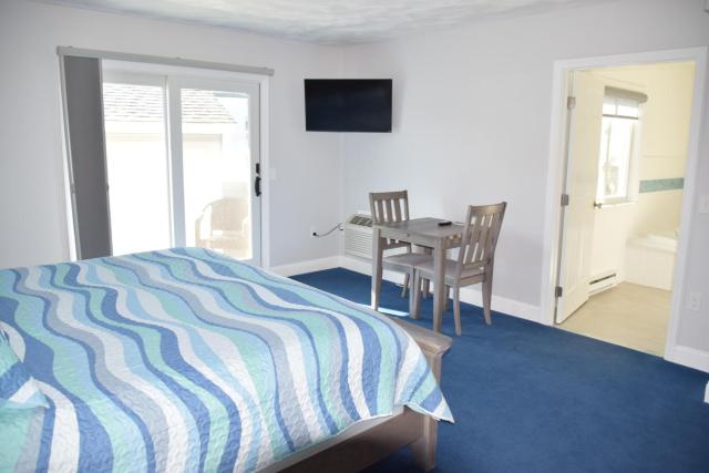 Rhea's Inn by the Sea