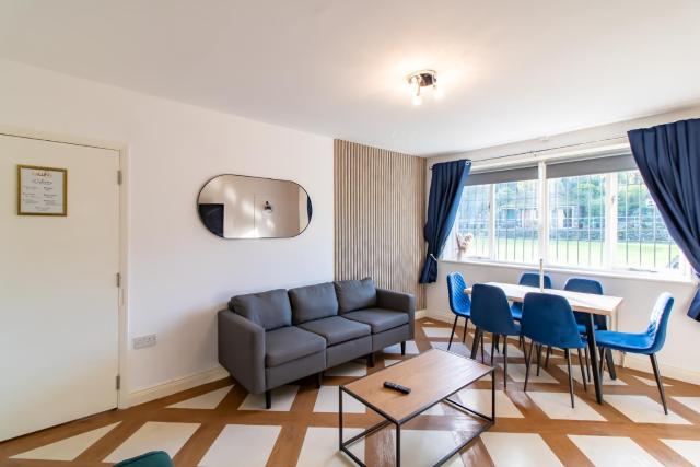 Great offers on Long Stays!! LaLuNa Apartments